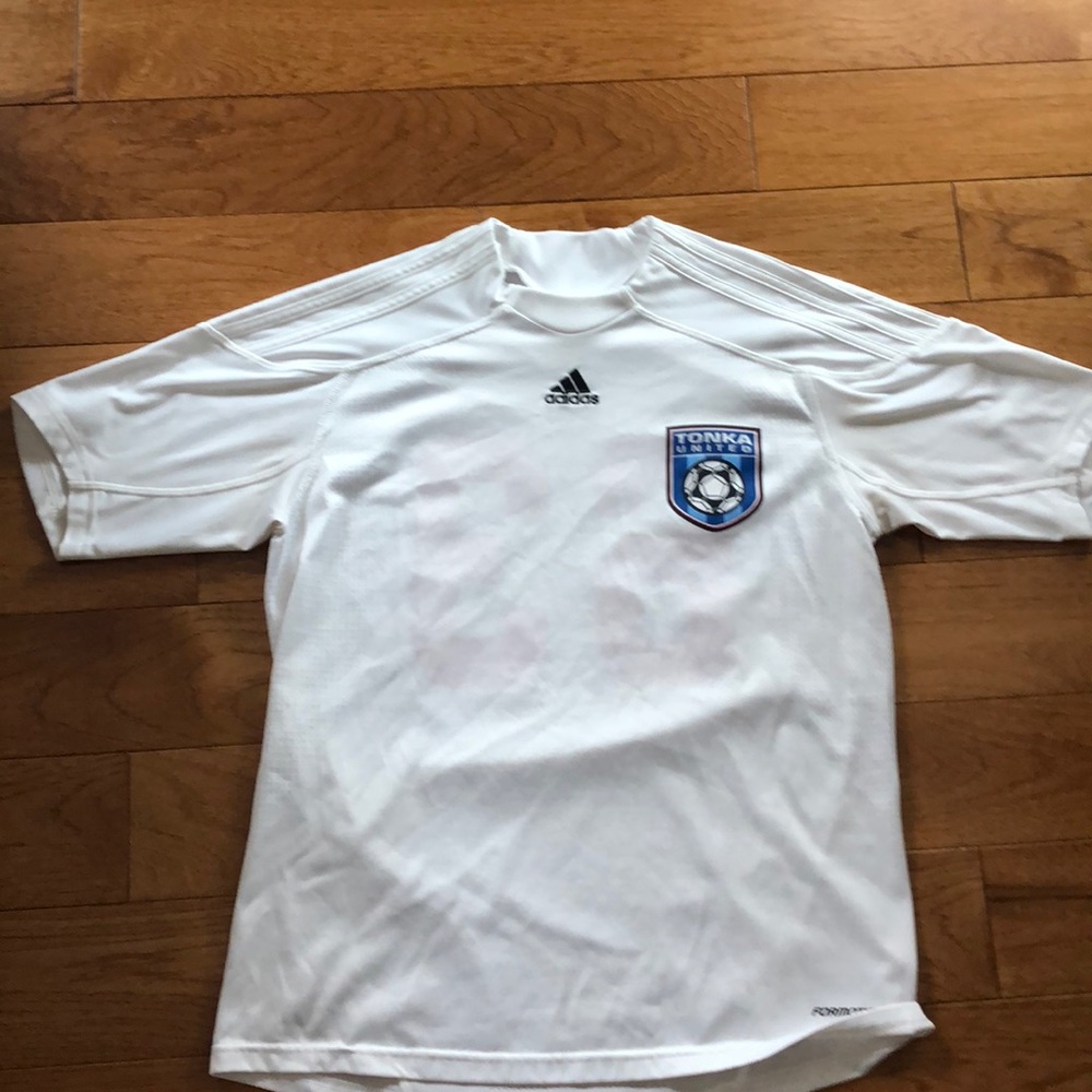 ☘️$4 Sport Logo top. Perfect Condition